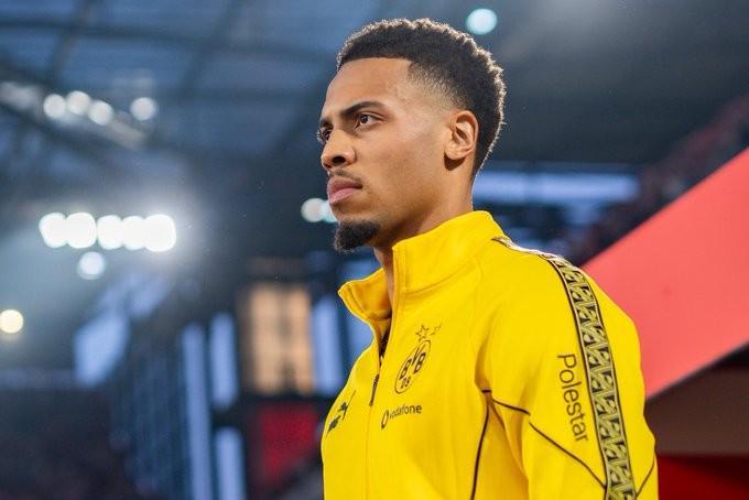 开云体育下载-图片报：恩梅加年薪涨至1000万欧，合同含2027年生效的解约条款